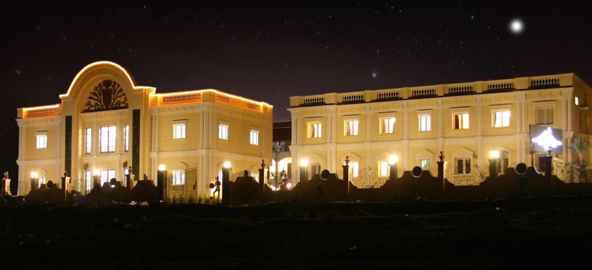 Kumararraja Palace Yelagiri Luaran gambar